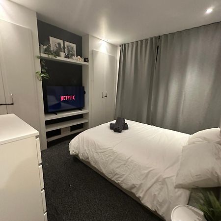 Luxury Bedroom Excel ロンドン エクステリア 写真